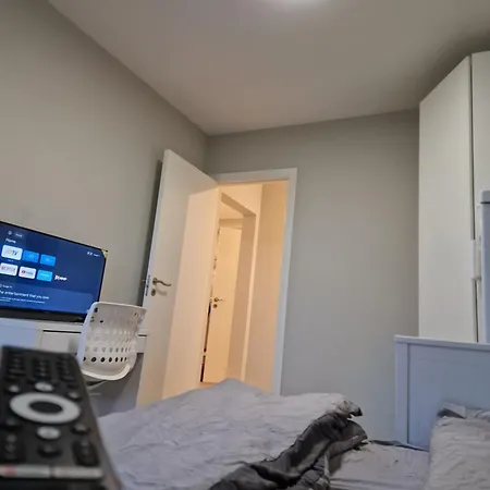 Privat In Shared 3 Manglerud 오슬로