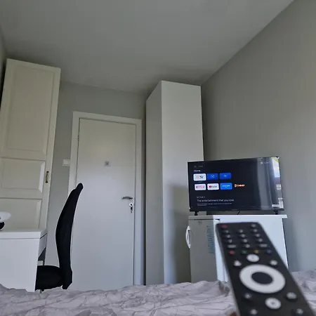 Δωμάτια σε οικογενειακή κατοικία Privat In Shared 3 Manglerud